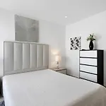 Natalina T1 Apartment
